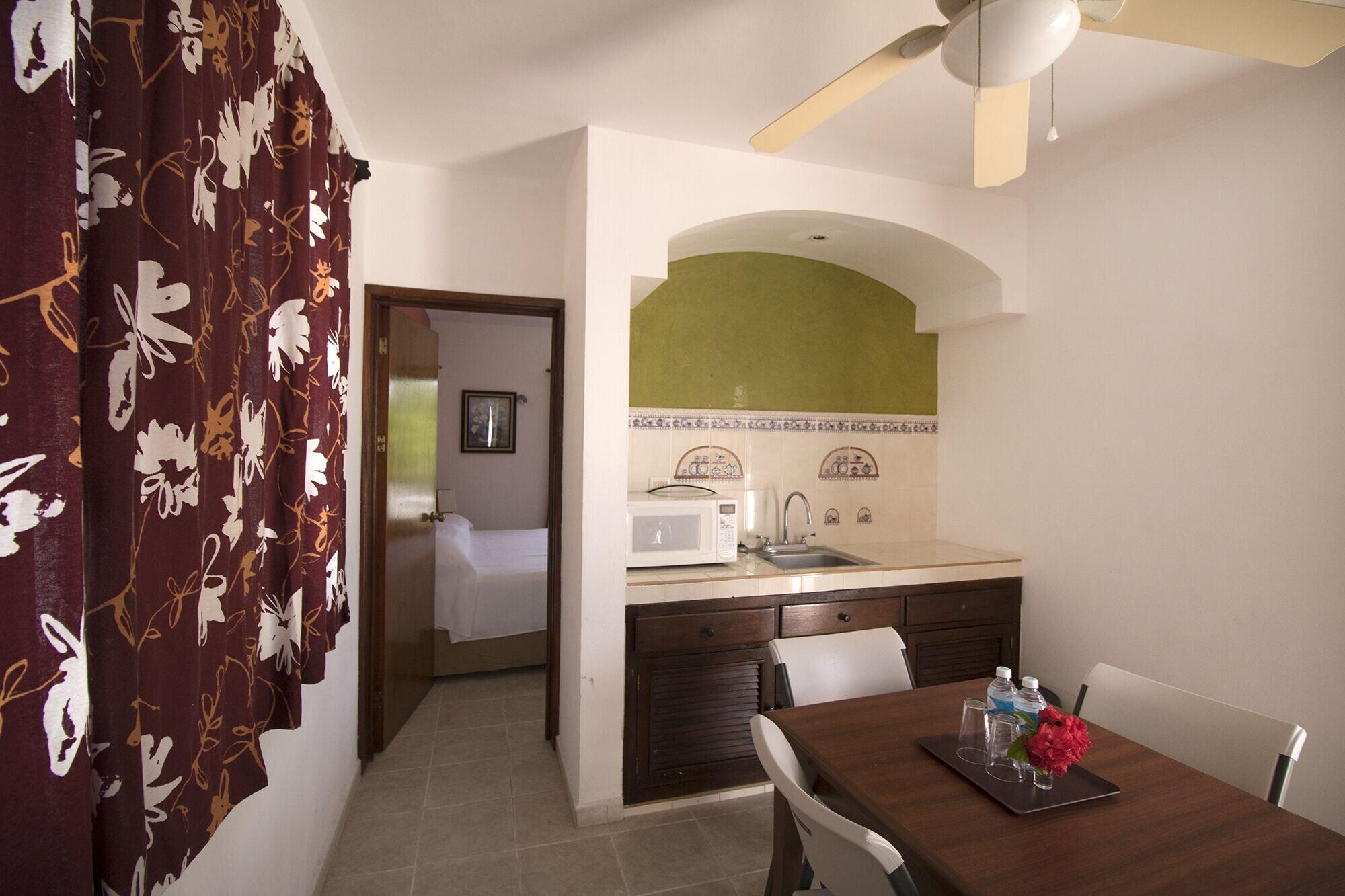 Chac Chi Hotel & Suites Isla Mujeres Extérieur photo