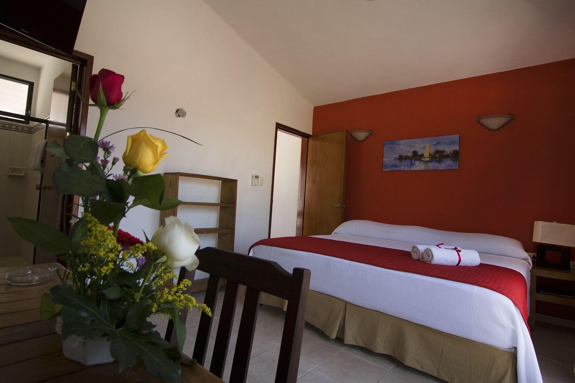 Chac Chi Hotel & Suites Isla Mujeres Extérieur photo