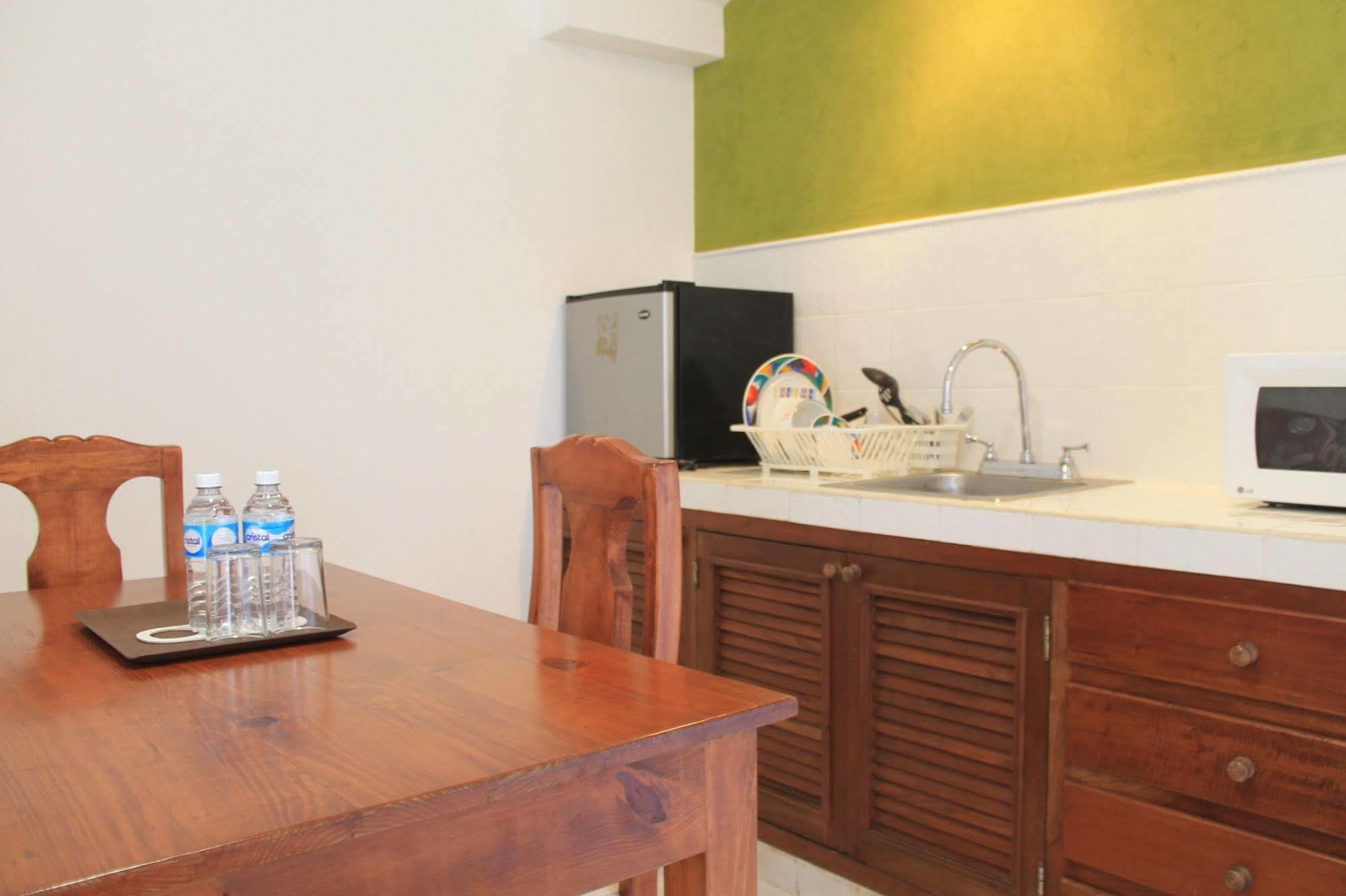 Chac Chi Hotel & Suites Isla Mujeres Extérieur photo